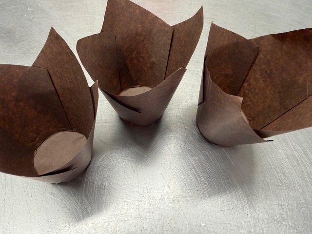 [DIS-BAKE-TULIP-BRN] Brown Tulip Baking Cups